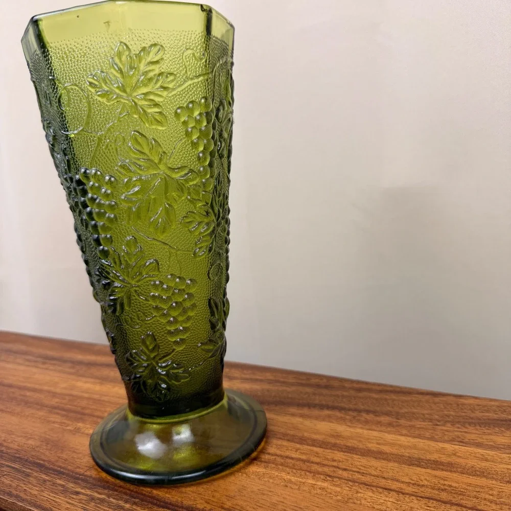 Indiana Glass Harvest Grape Olive Green Vintage Pedestal Vase 10 Inch Heptagon